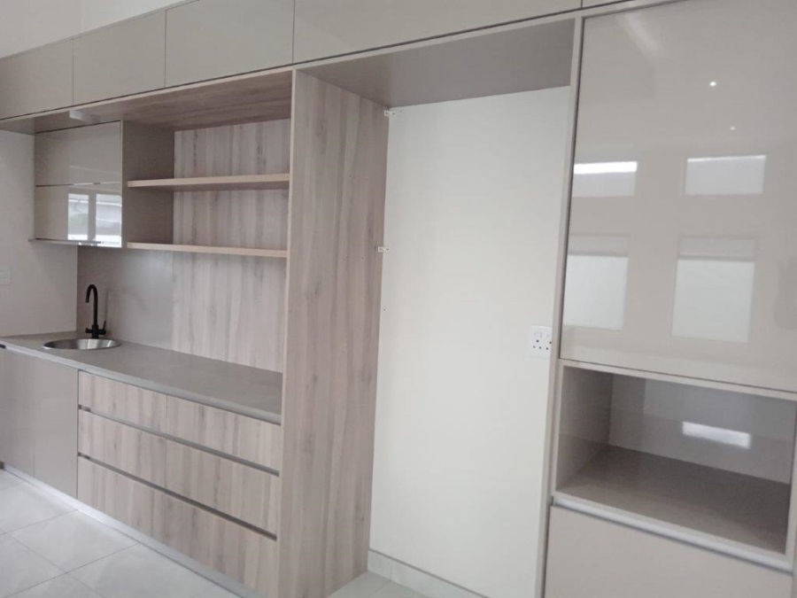 4 Bedroom Property for Sale in Wavecrest Eastern Cape